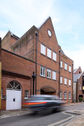 Office to let in Second Floor, Staple House, Staple Gardens, Winchester