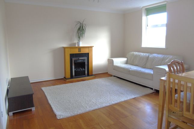 69 Pickfords Gardens, Slough photo 4