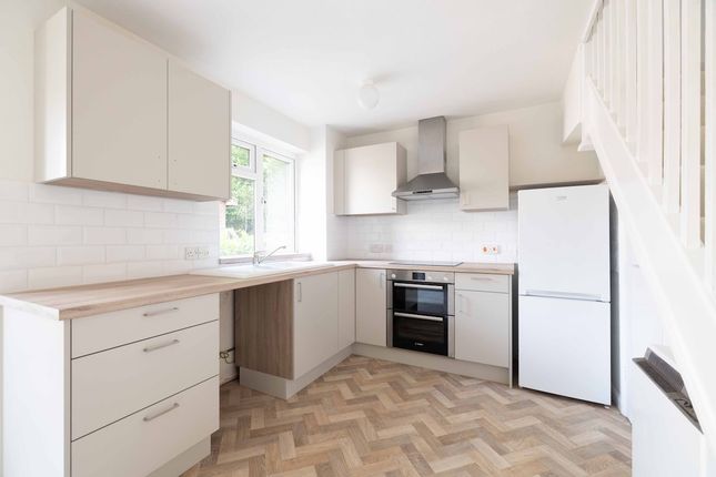 67, Littlebrook Avenue, Slough photo 4
