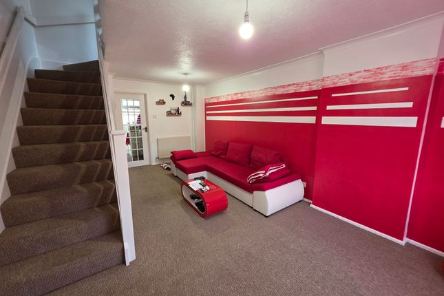 38, Manorfield Close, Northampton photo 3