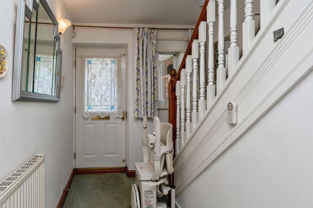 18, Nant-y-Coed, Flintshire photo 2