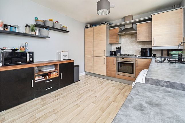 4, Tyrell Oaks, HULL photo 3