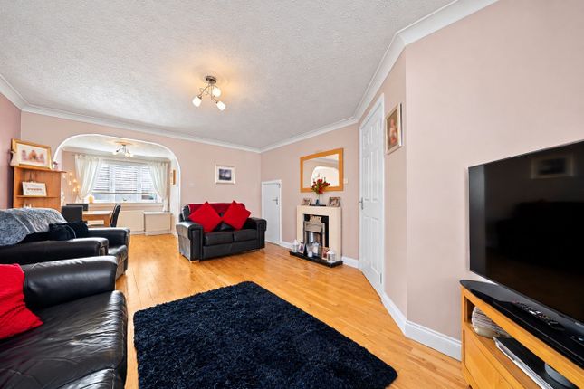 Kirkton Place, Falkirk photo 2