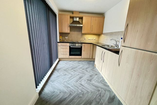 3 The Wheelgate, Loxham Street, Bolton photo 3