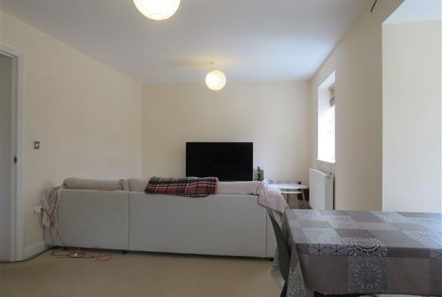 58, Aylesbury photo 2