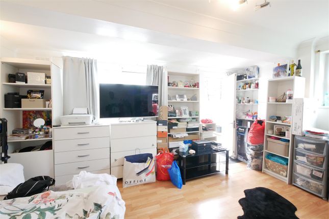 E, 21 Rectory Road, London photo 4