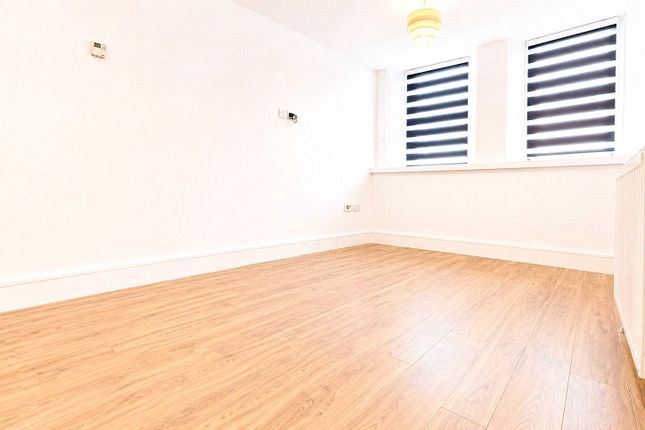 Dupli Flat 6, Shield House,, Elizabeth Way, Essex photo 4