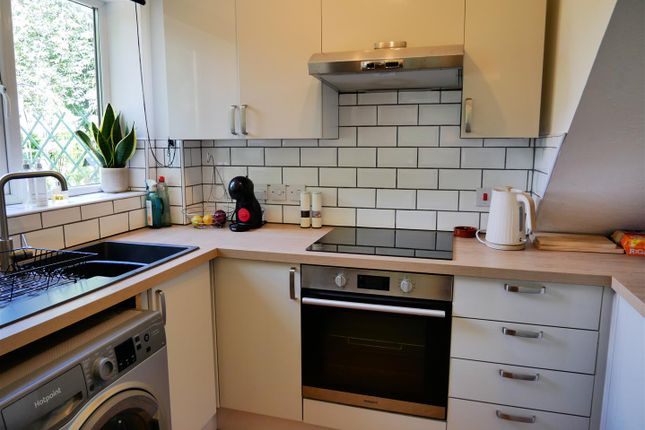 3, Saffron Meadow, Calne photo 4