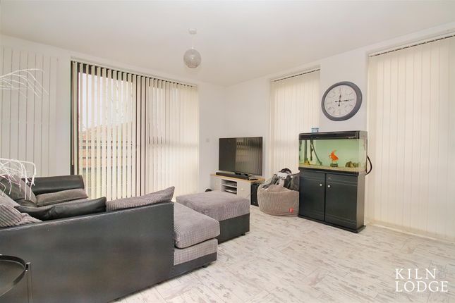 Flat for sale in Upper Chase, Chelmsford