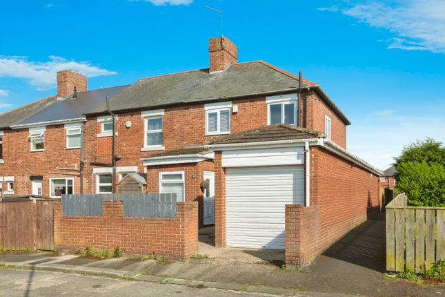 End terrace house for sale in Neville Square, Morpeth