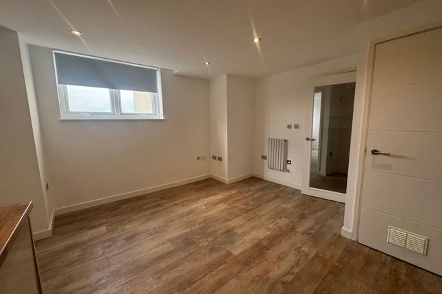 41, Jansel Square, AYLESBURY photo 5