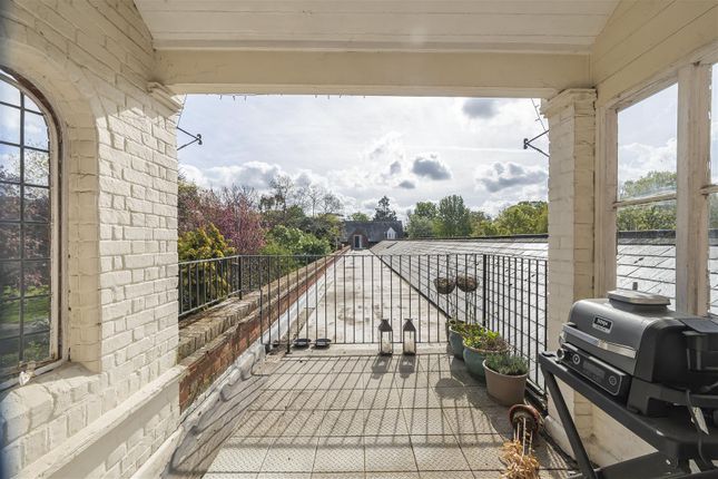 Apartment 62, Convent Court, Hatch Lane, Windsor photo 2