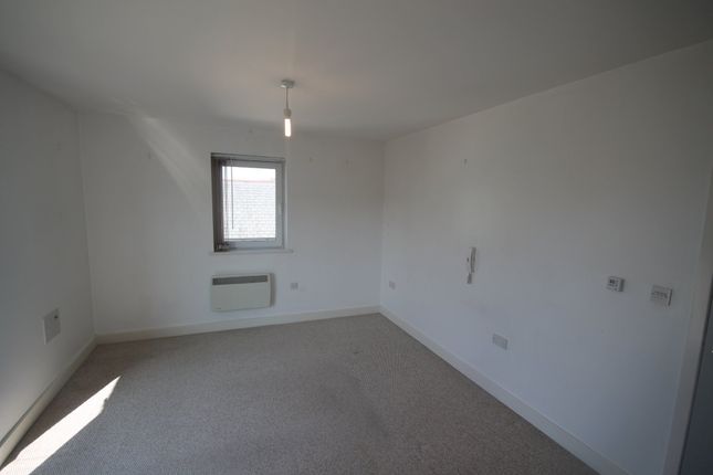 17, Whym Kibbal Court, Redruth photo 5