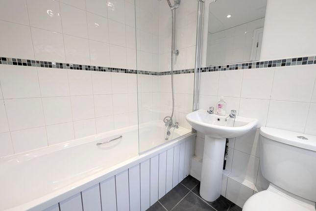 4 Cyril Street, Warrington photo 4