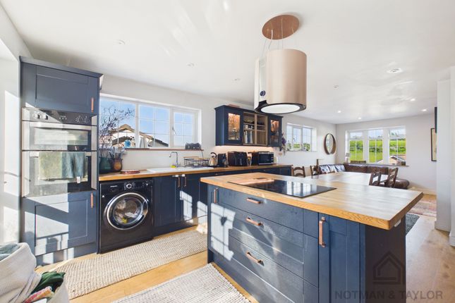 21 Hounster Drive, Torpoint photo 2