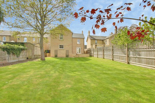 143a, Great Whyte, Ramsey photo 2