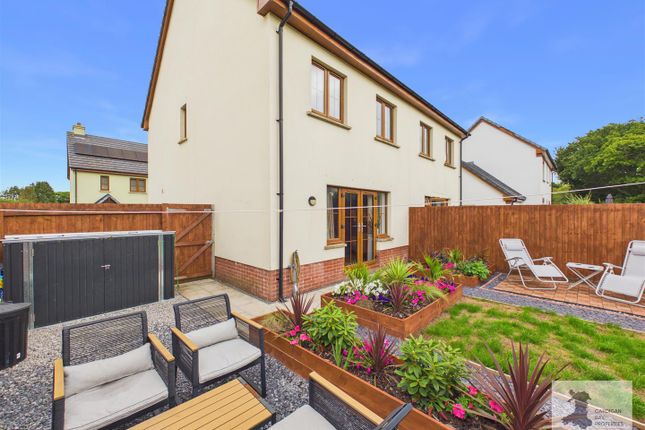 21, Maes Rheithordy, Cardigan photo 2