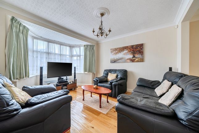 206, Willow Road, Enfield photo 3