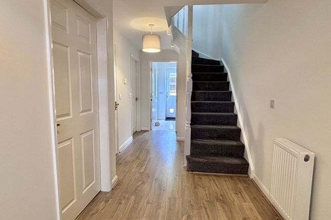 21, Coltsfoot Way, Leicester photo 2