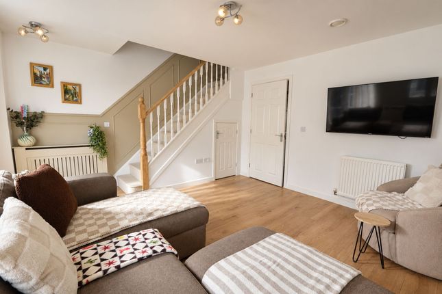 25 Barnwell Gardens, Corby photo 3