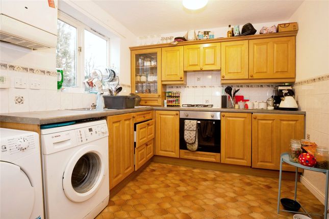 21, Lovage Close, Cardiff photo 3