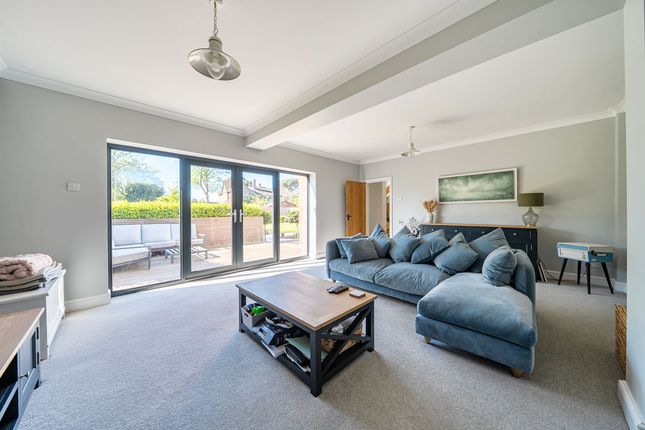 77, Western Way, Gosport photo 3