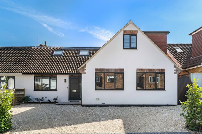 5-bed house on 23, Cabrera Avenue, Surrey, £995,000