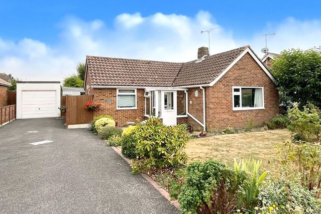 Thumbnail Bungalow for sale in Vermont Way, East Preston, West Sussex