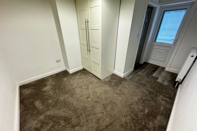 Flat 1, 36C, Riches Street, Wolverhampton photo 4