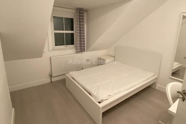 Room 4, Sackville Street, Reading photo 3