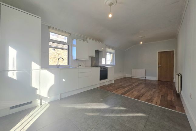 282 Sangley Road, London photo 2