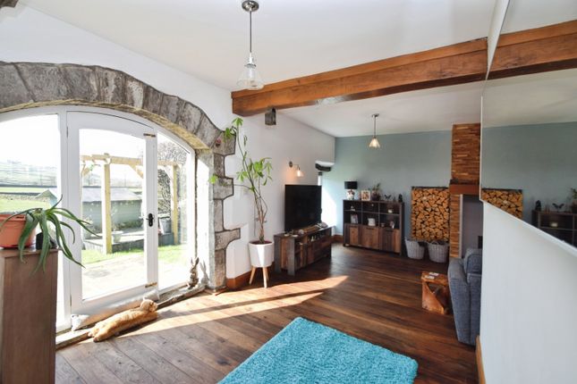 3, Back Shaw Farm, Hainworth Shaw, Keighley photo 5