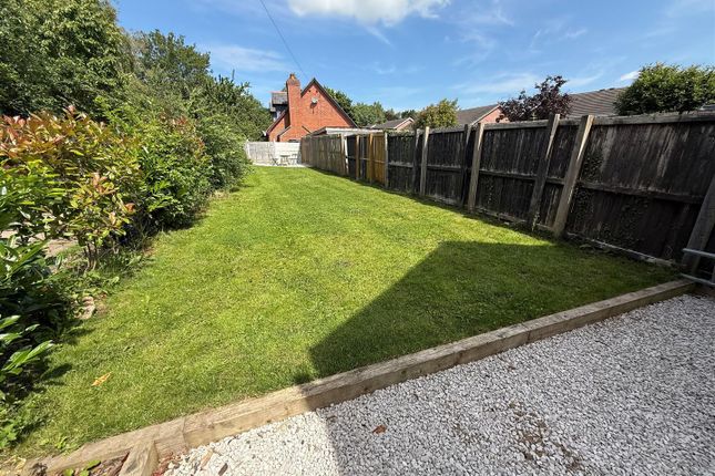 2 Walsham Villas, Station Road, Whittington photo 5