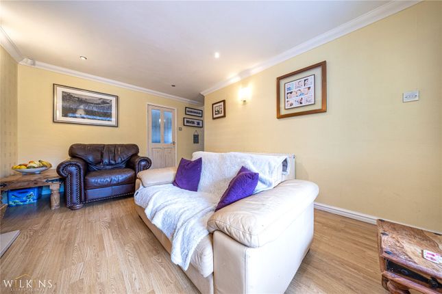 11, Deerham Close, West Midlands photo 3