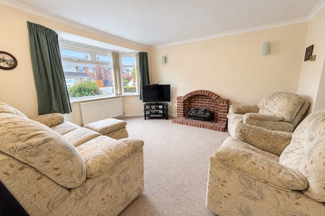 181, Grange Drive, Swindon photo 4