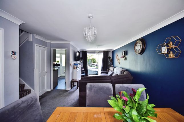 14, Ryan Drive, Maidstone photo 3