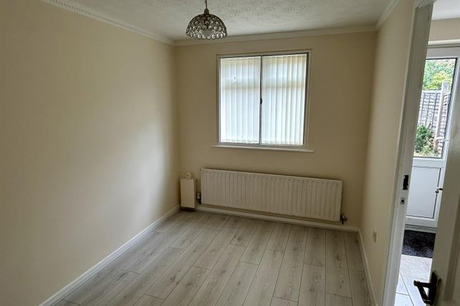 2, Broomy Close, Birmingham photo 3