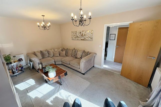 Colclough Close, Castleford WF10 photo 2