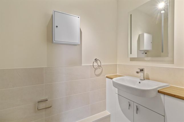 Flat for sale in Williams Place, 170 Greenwood Way, Great Western Park, Didcot, Oxfordshire