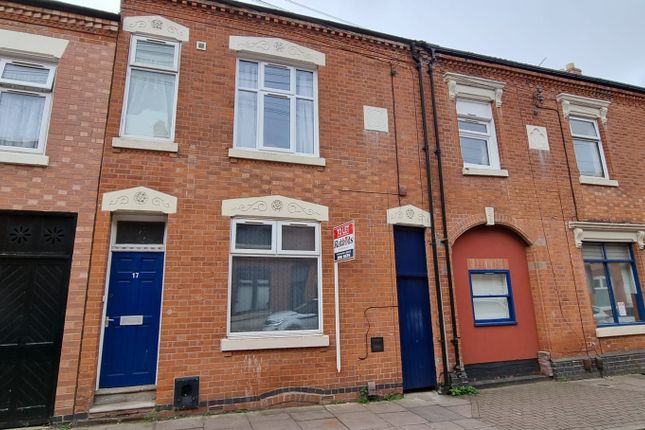 Studio flat on Flat 1 17 Halkin Street, Leicester, £795/mo