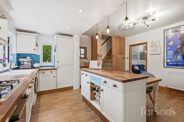 31 Chelmsford Road, Brentwood photo 3