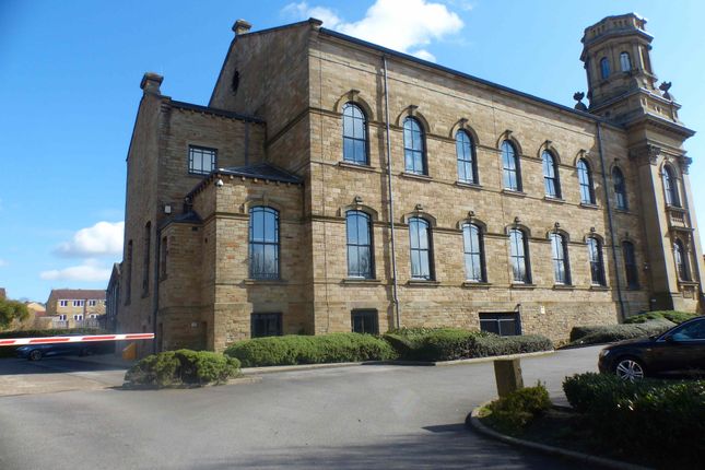 Flat to rent in Upper Independent Chapel, 125 High Street, Heckmondwike, West Yorkshire
