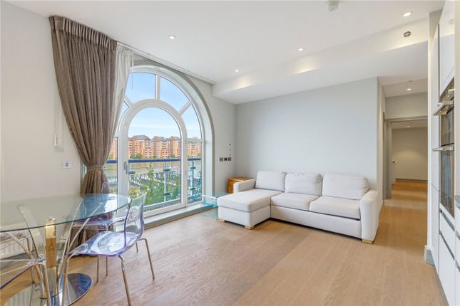 Flat 207, Ivory House,, Clove Hitch Quay, London photo 3