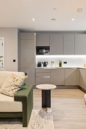 Flat for sale in Park North, Haringey