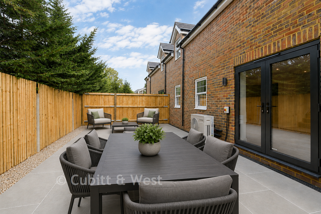 Dolby Terrace, Ifield Road, Charlwood photo 4