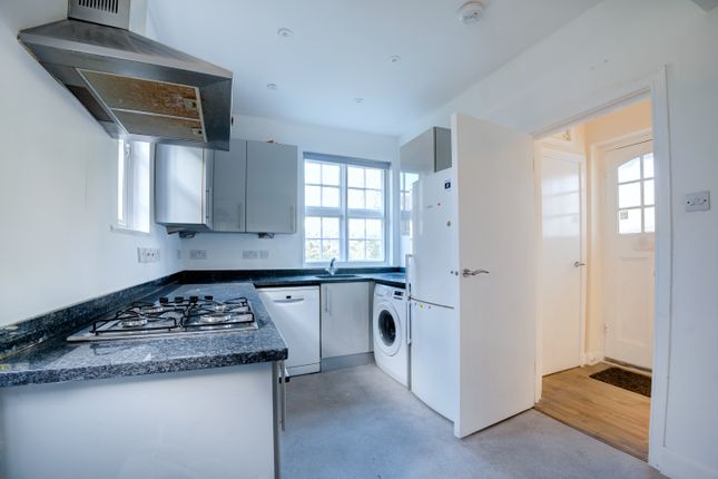 26, Brookland Rise, London photo 4