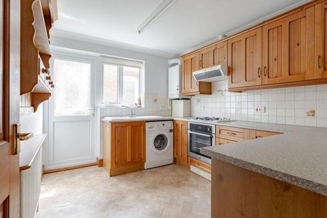 12 Orchard Close, Norwich photo 3