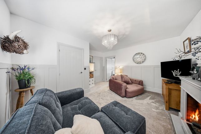24 Fountain way, Whalley photo 4