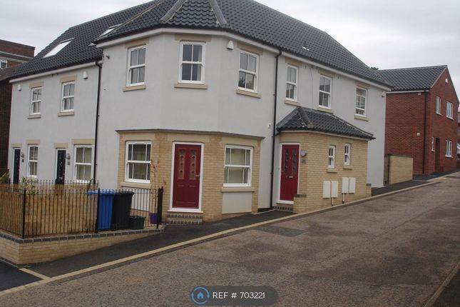 1 bed semi-detached house to rent in Ropemakers Row, Norwich NR3