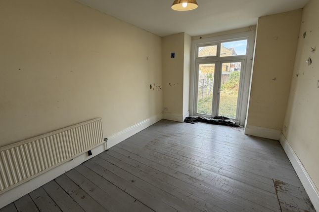 171 & 171A, Ilford photo 4